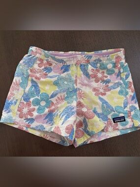 Patagonia kids  Pastel Floral Athletic Shorts - Pink Blue Yellow 12/L NWT